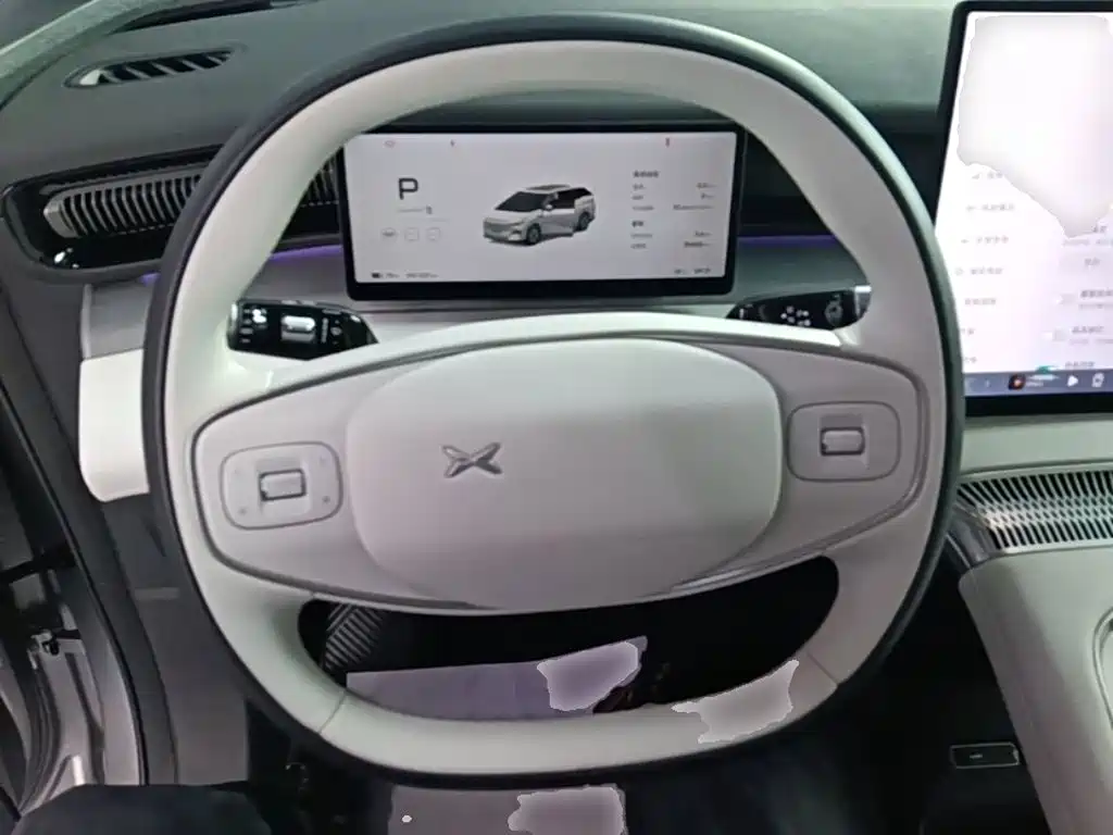 XPeng X9 — миниатюра 11