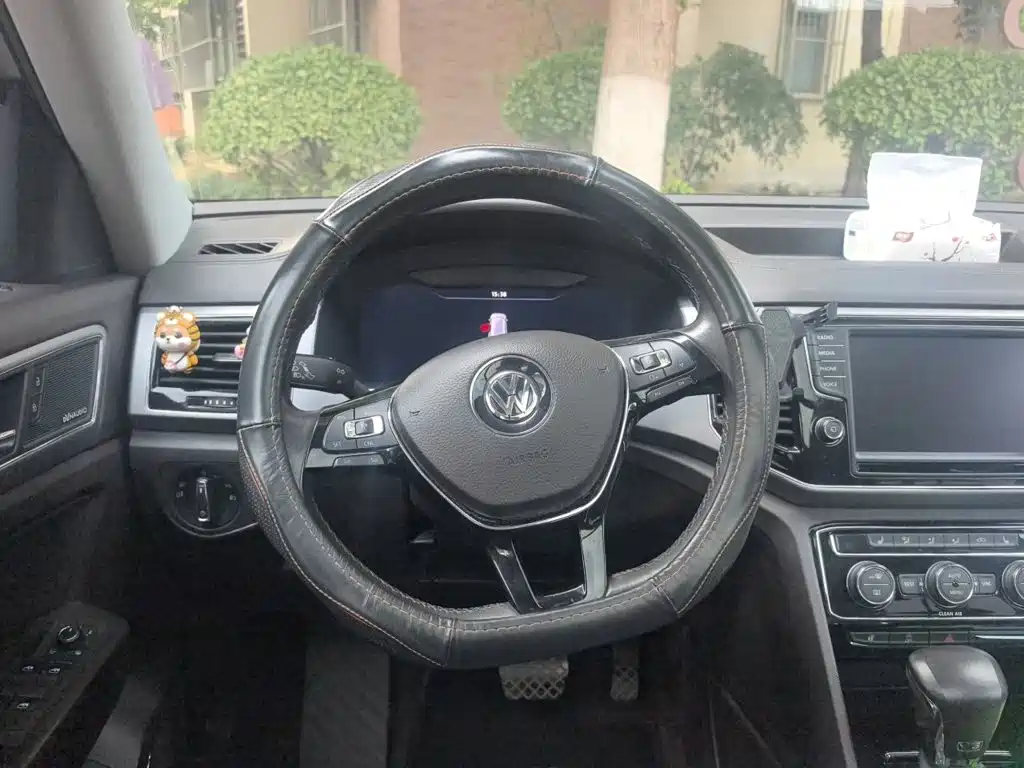Volkswagen Teramont — миниатюра 6