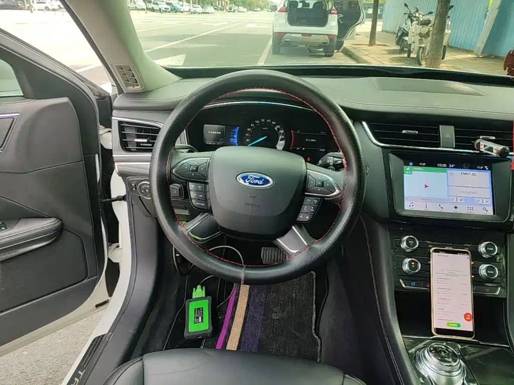 Ford Taurus — миниатюра 11