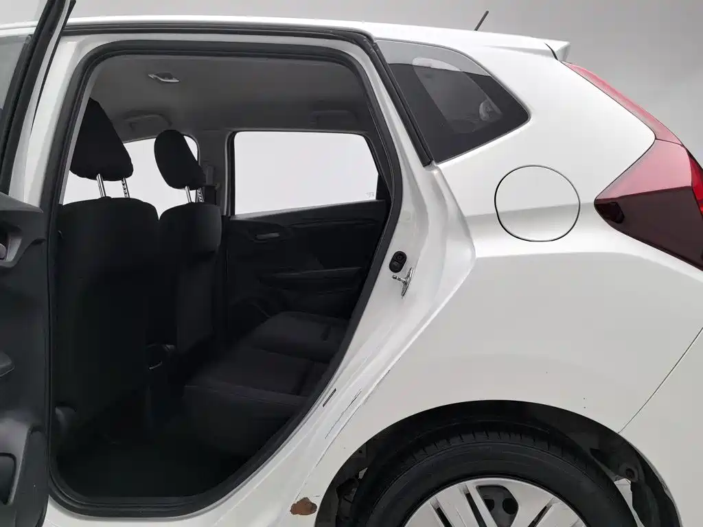 Honda Fit — миниатюра 15