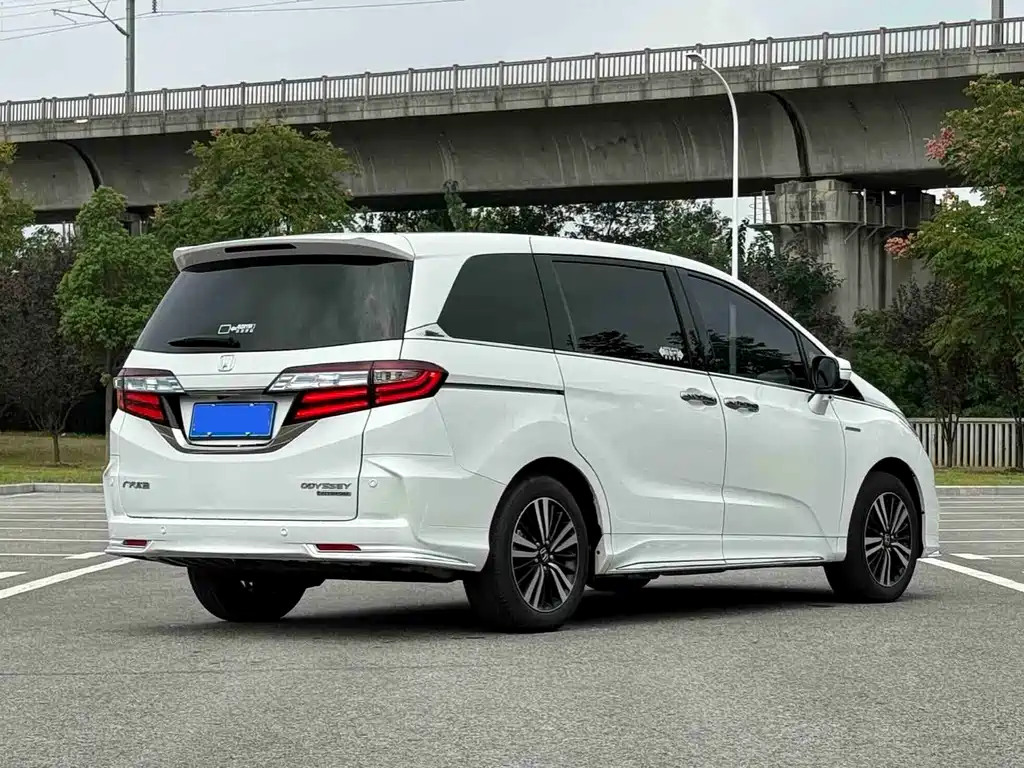 Honda Odyssey — миниатюра 6