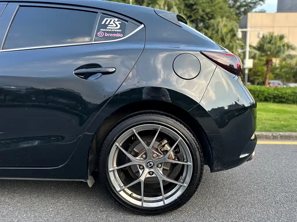 Mazda 3 Axela — миниатюра 35