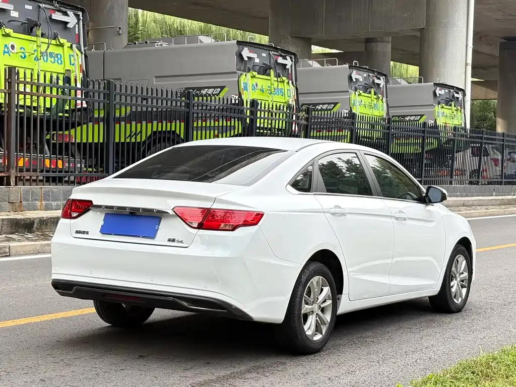 Geely Emgrand GL — миниатюра 5