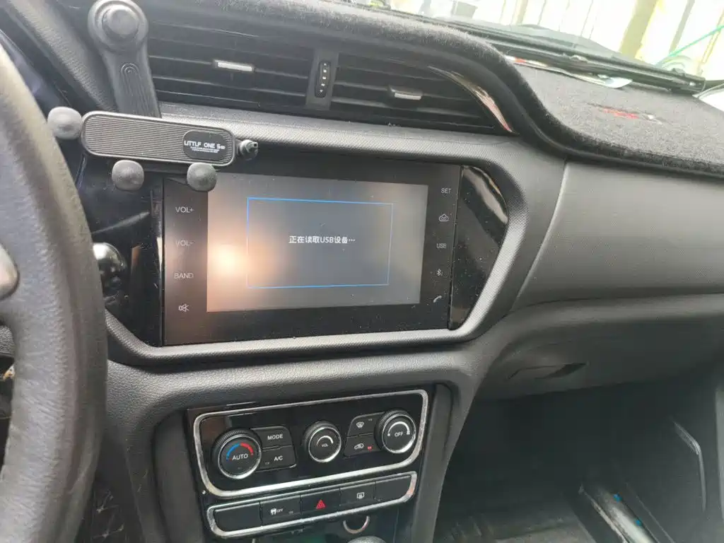 Chery Tiggo 3 — миниатюра 15