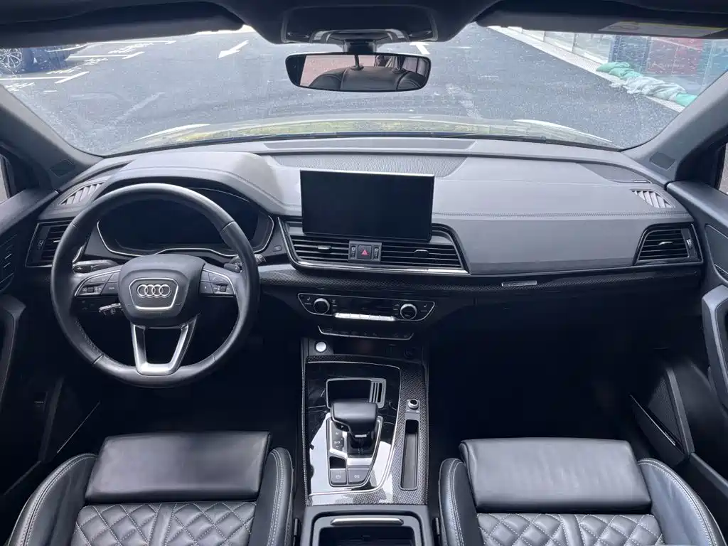 Audi Q5L Sportback — миниатюра 6