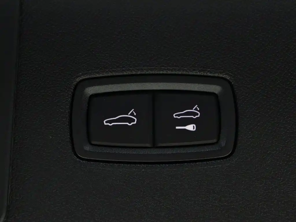 Porsche Cayenne — миниатюра 13