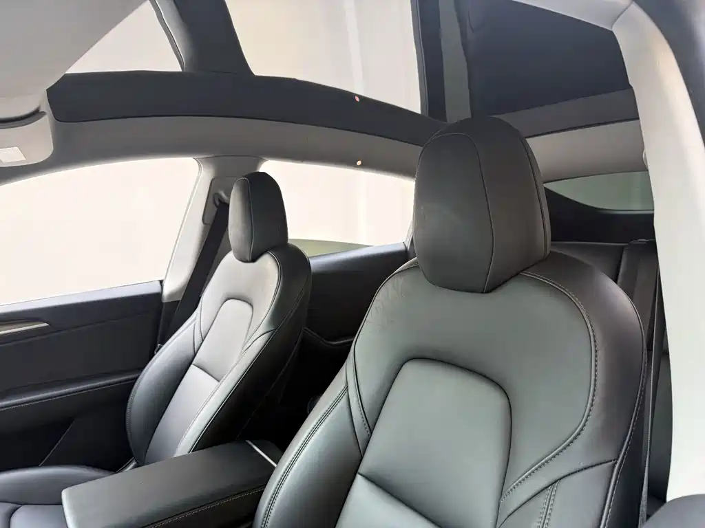 Tesla Model Y — фотографии объявления, Фото 12