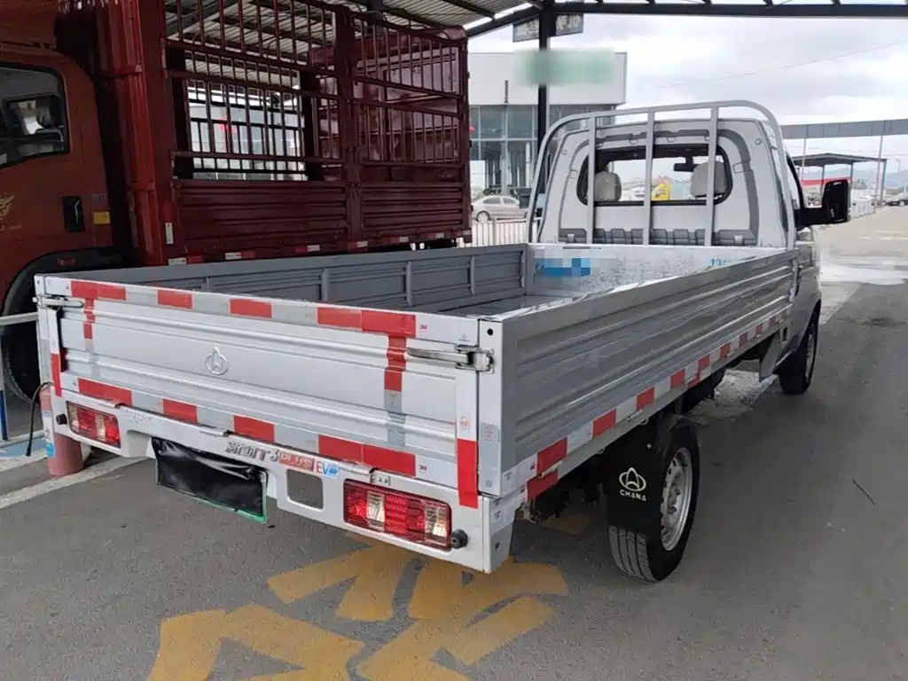 Kuayue 新豹T3 EV — миниатюра 7