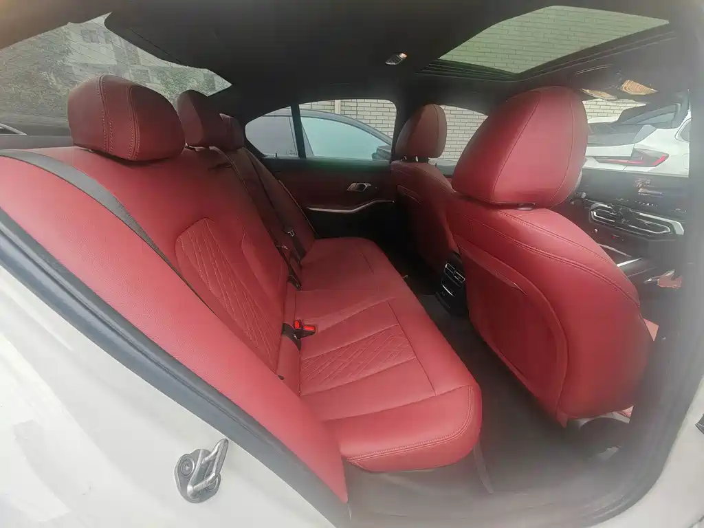 BMW 3 Series — миниатюра 8