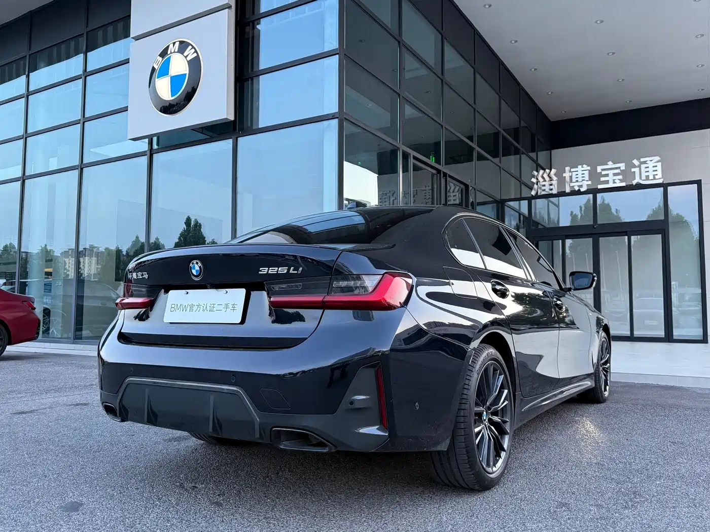 BMW 3 series 2023 Черный из Китая, фото 3