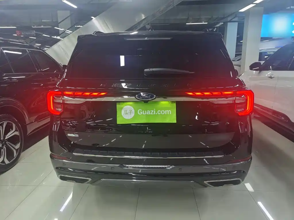 Ford Explorer — миниатюра 10