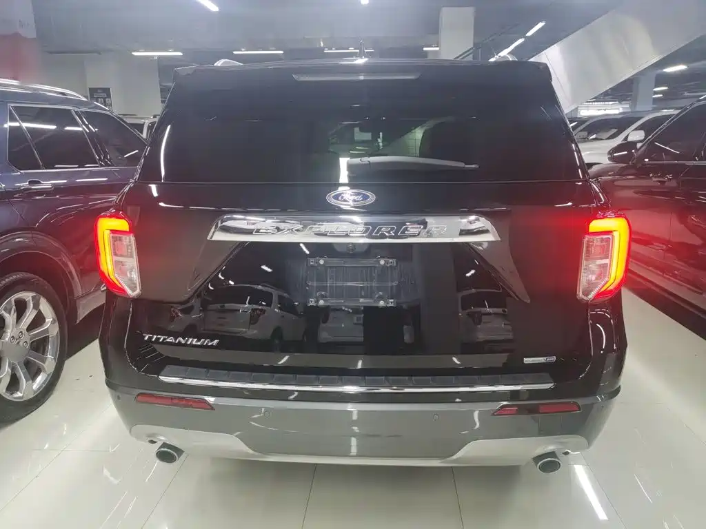 Ford Explorer — миниатюра 10