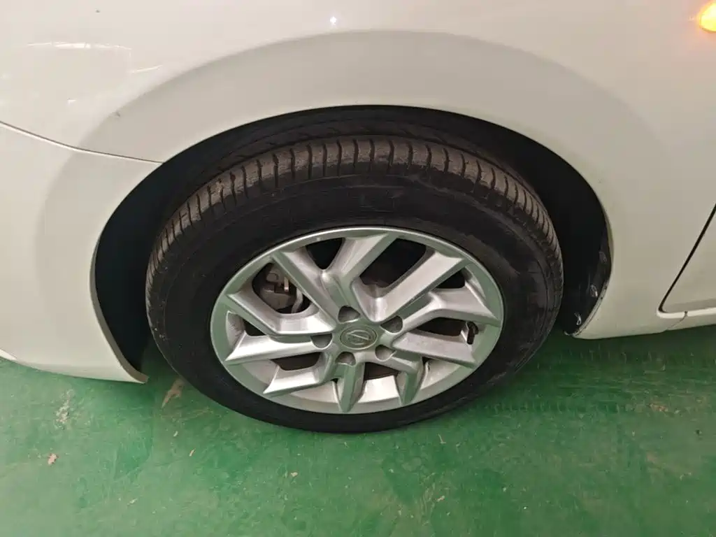 Nissan Tiida — миниатюра 25