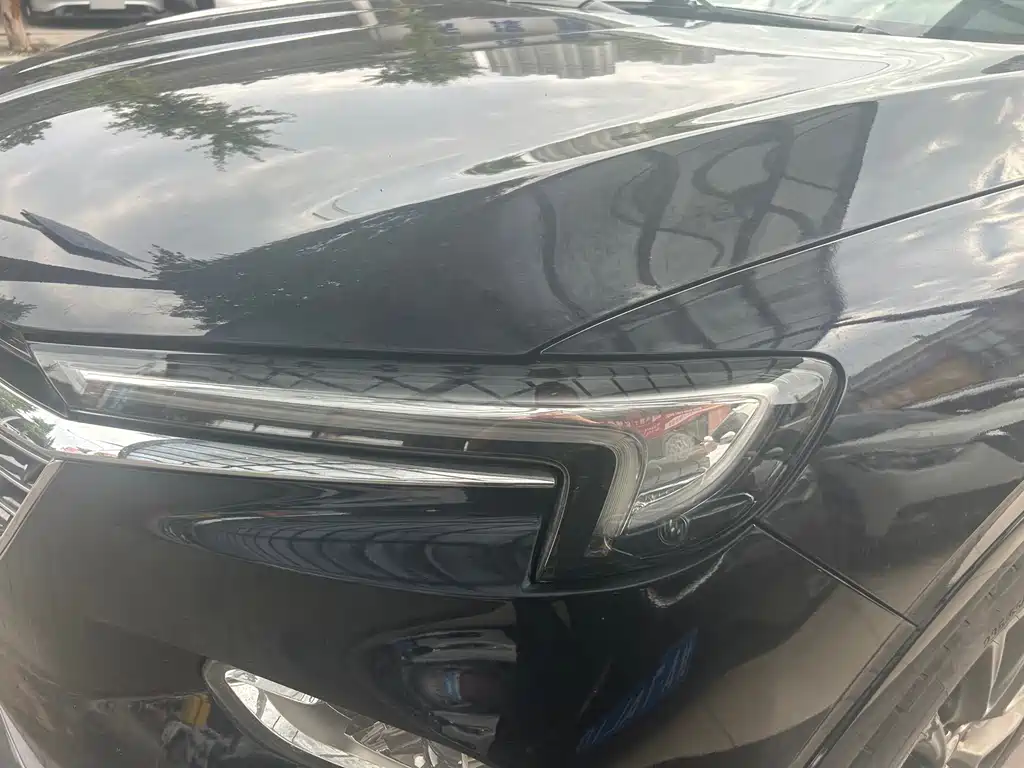 Buick Enclave — миниатюра 3