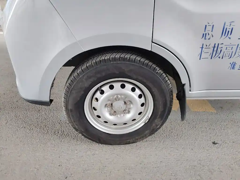 Kuayue 新豹T3 EV — миниатюра 23