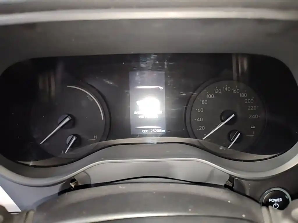 Toyota Granvia — миниатюра 12