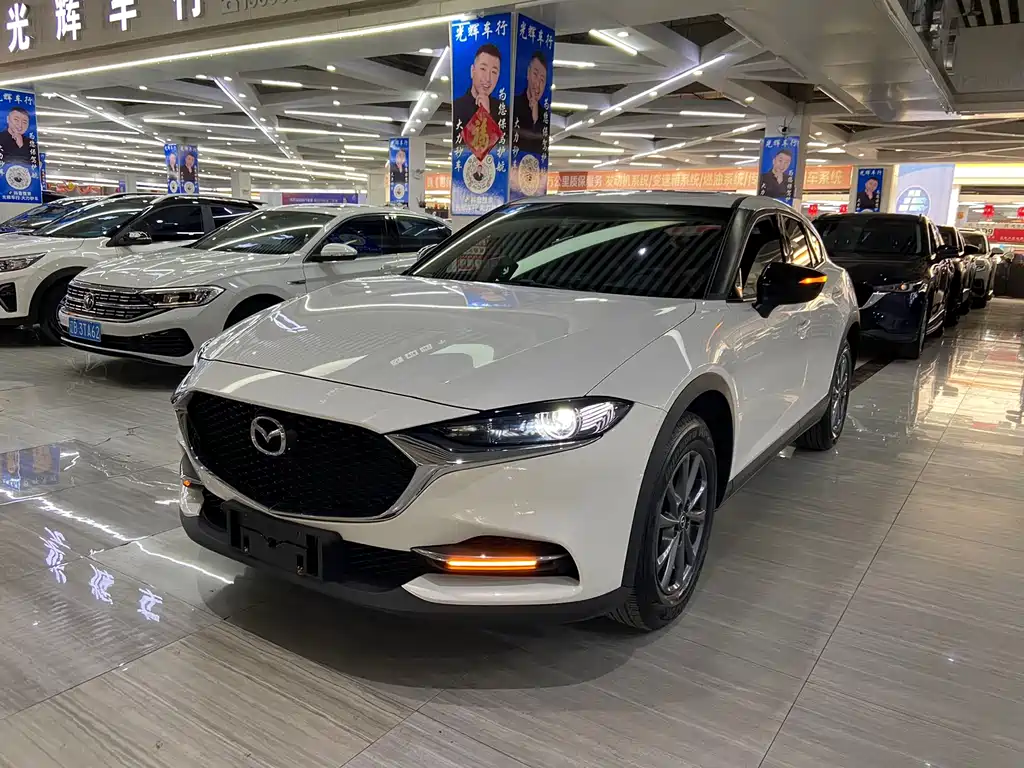 Mazda CX-4 2023