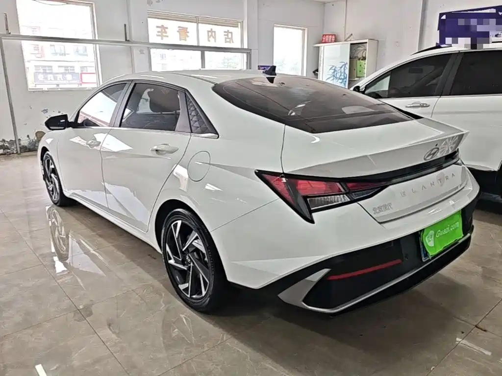 Hyundai Elantra 2023 1.5L CVT GLX Elite