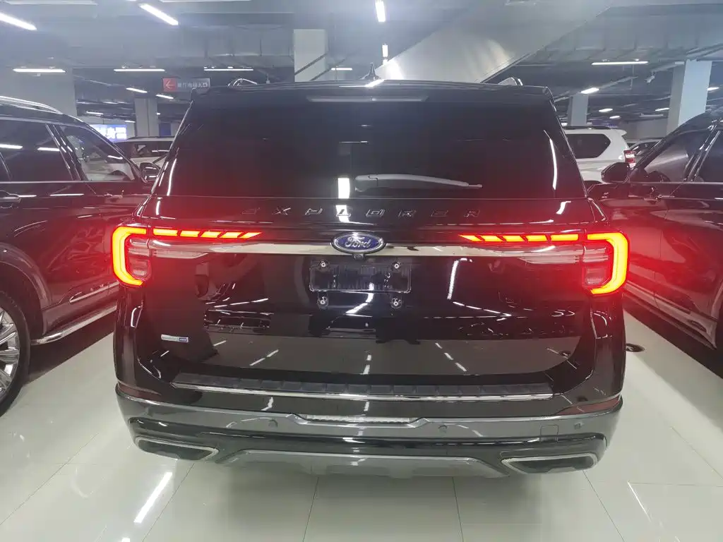Ford Explorer — миниатюра 9