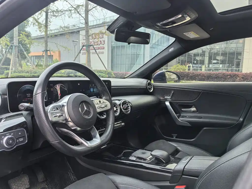 Mercedes-Benz A-Class — миниатюра 10