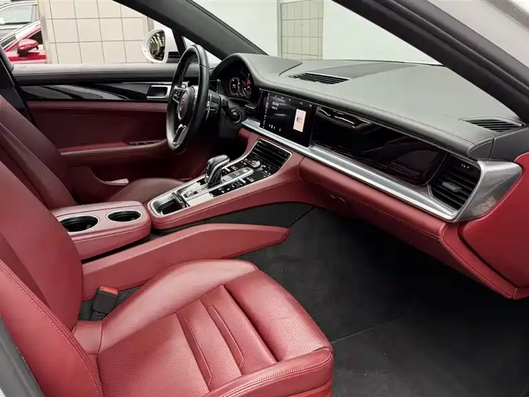 Porsche Panamera — миниатюра 12