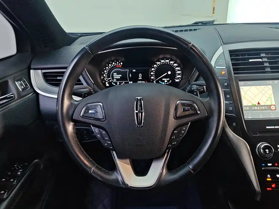 Lincoln MKC — миниатюра 15