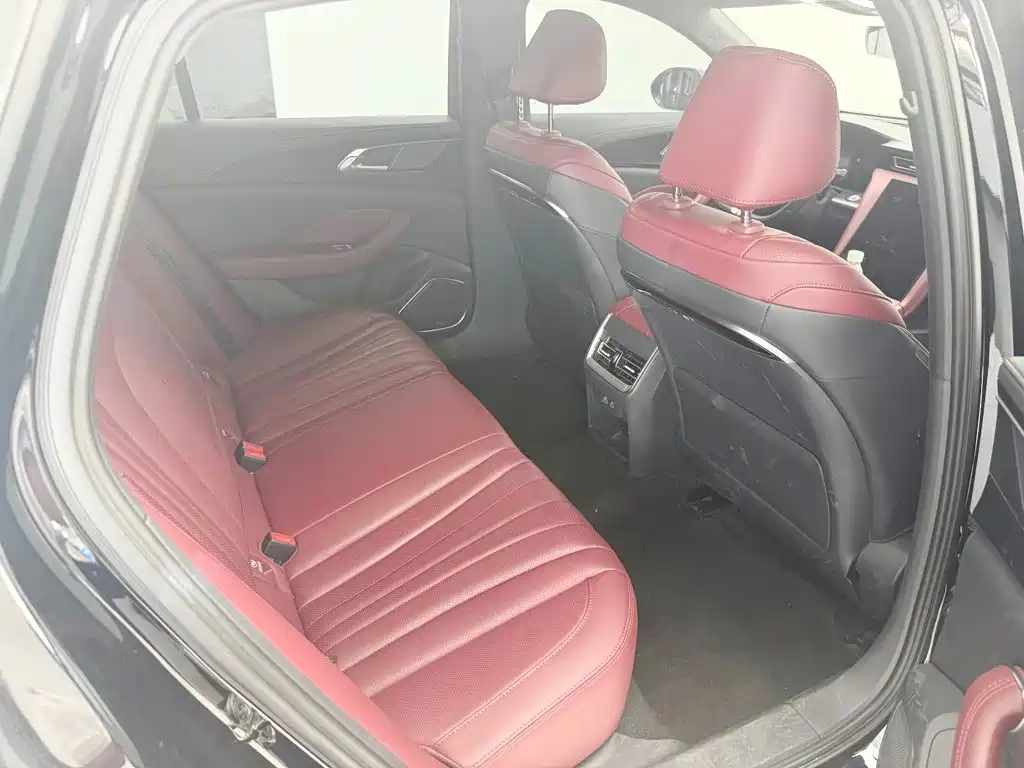 Hongqi Hongqi H5 — миниатюра 6