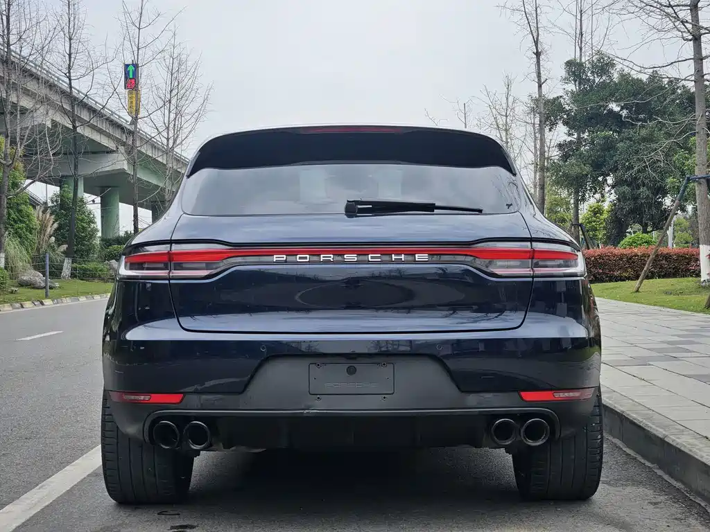 Porsche Macan — миниатюра 5