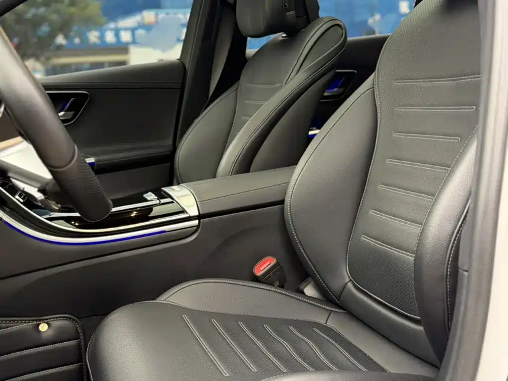 Mercedes-Benz C-Class — миниатюра 19