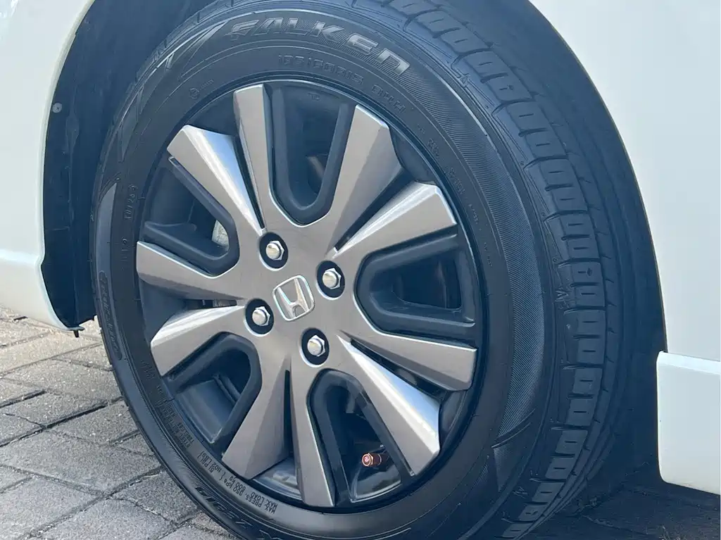 Honda Fit — миниатюра 5