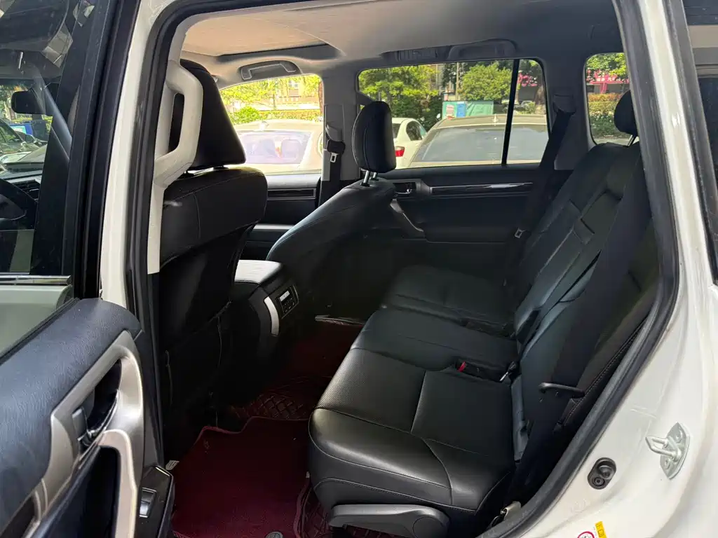 Lexus GX — миниатюра 8