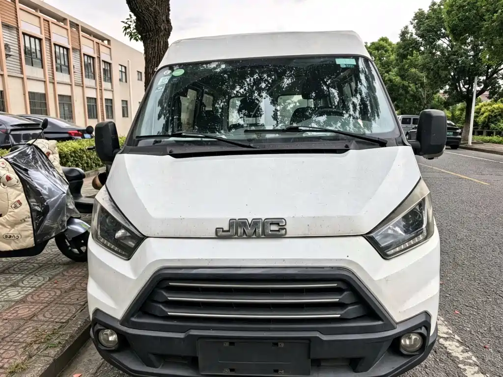 JMC Tesla — миниатюра 2