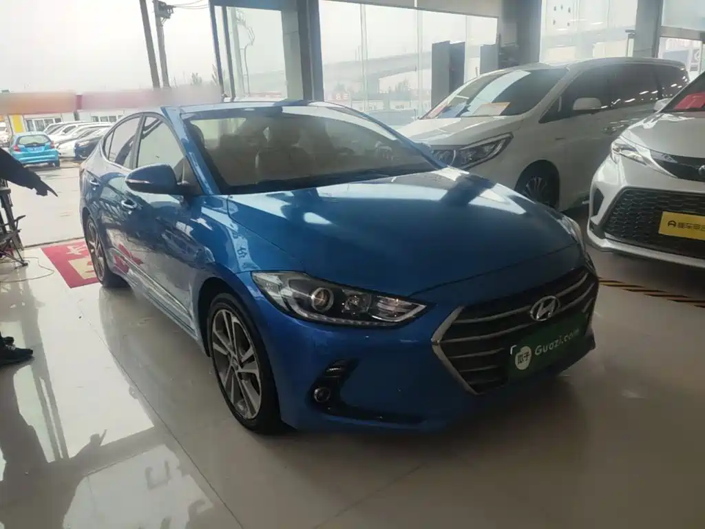 Hyundai Elantra — миниатюра 4