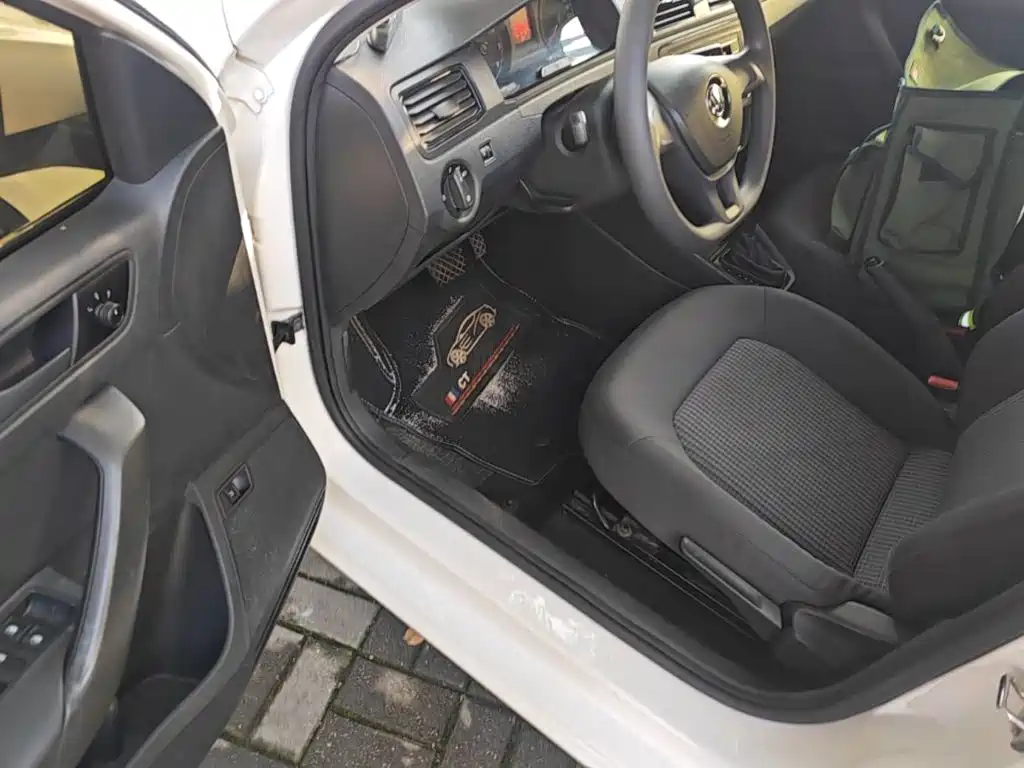 Volkswagen Santana — миниатюра 16