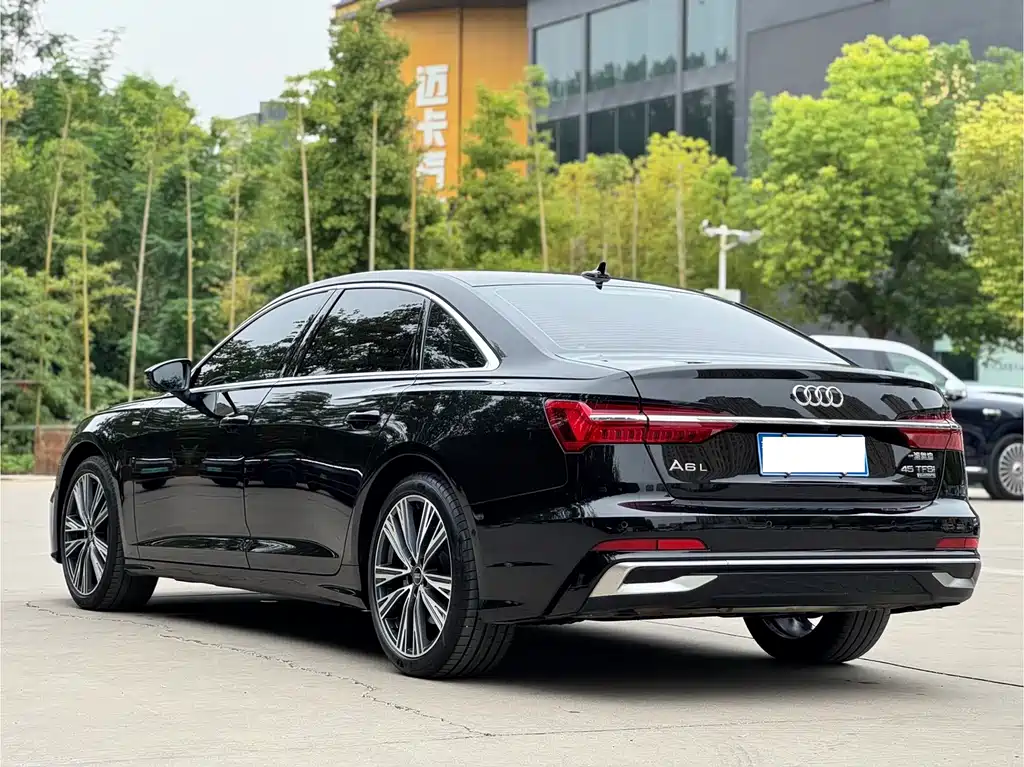 Audi A6L — миниатюра 6