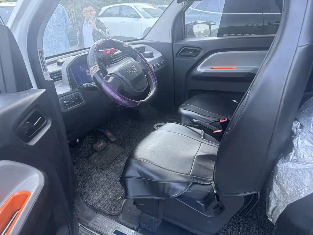 Wuling MINIEV — миниатюра 7