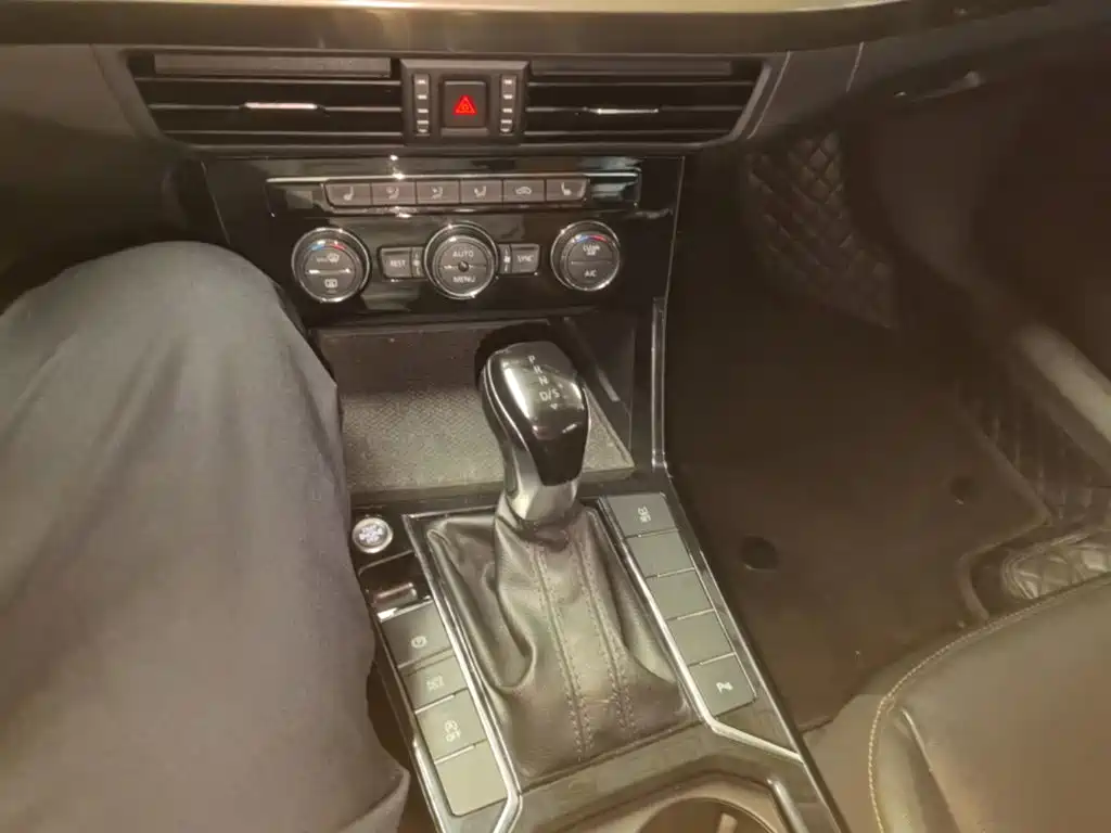 Volkswagen Passat — миниатюра 14