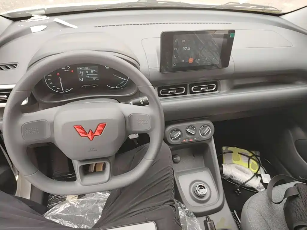 Wuling Hongguang EV — миниатюра 10