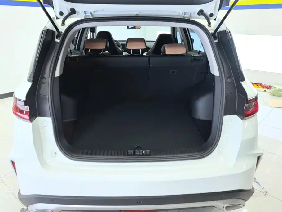 Geely Haoyue PRO — миниатюра 4