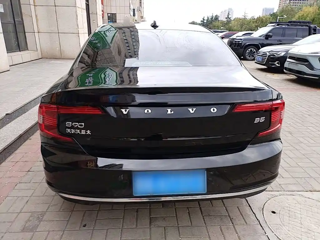 Volvo S90 — миниатюра 6