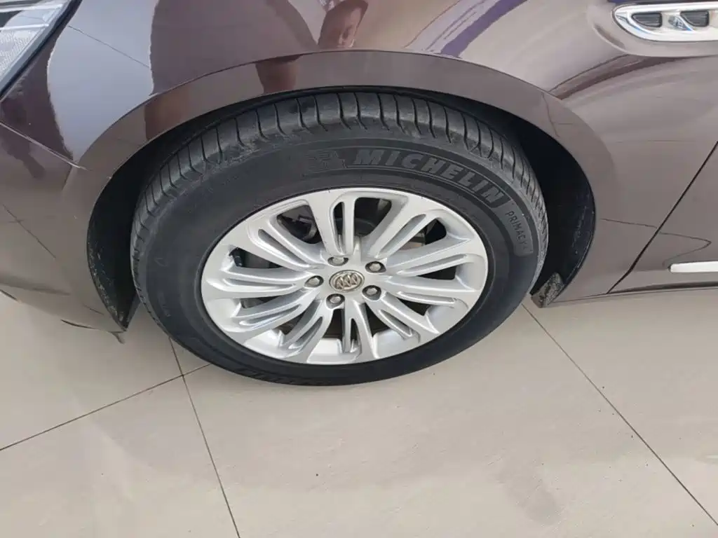 Buick LaCrosse — миниатюра 23