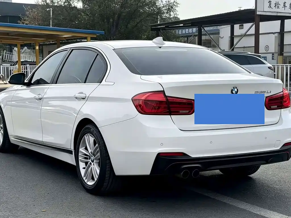 BMW 3 Series — миниатюра 9