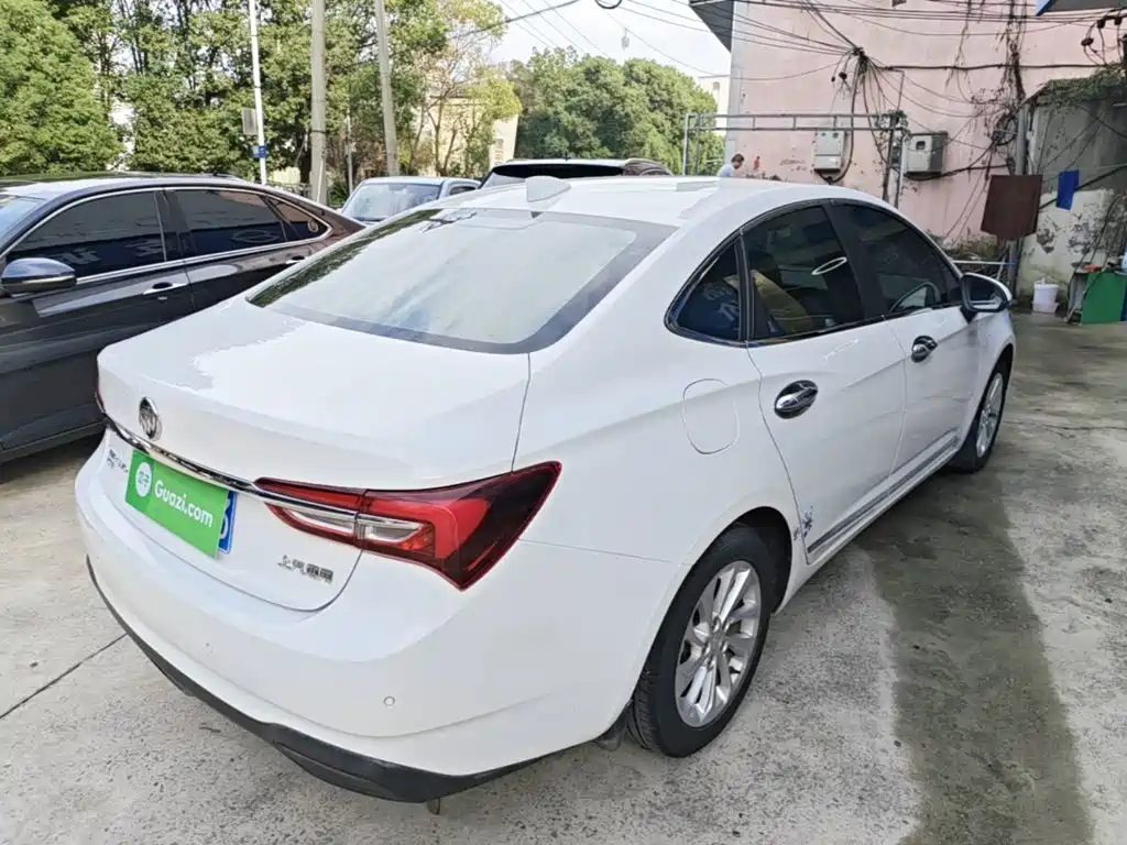 Buick Verano — миниатюра 7