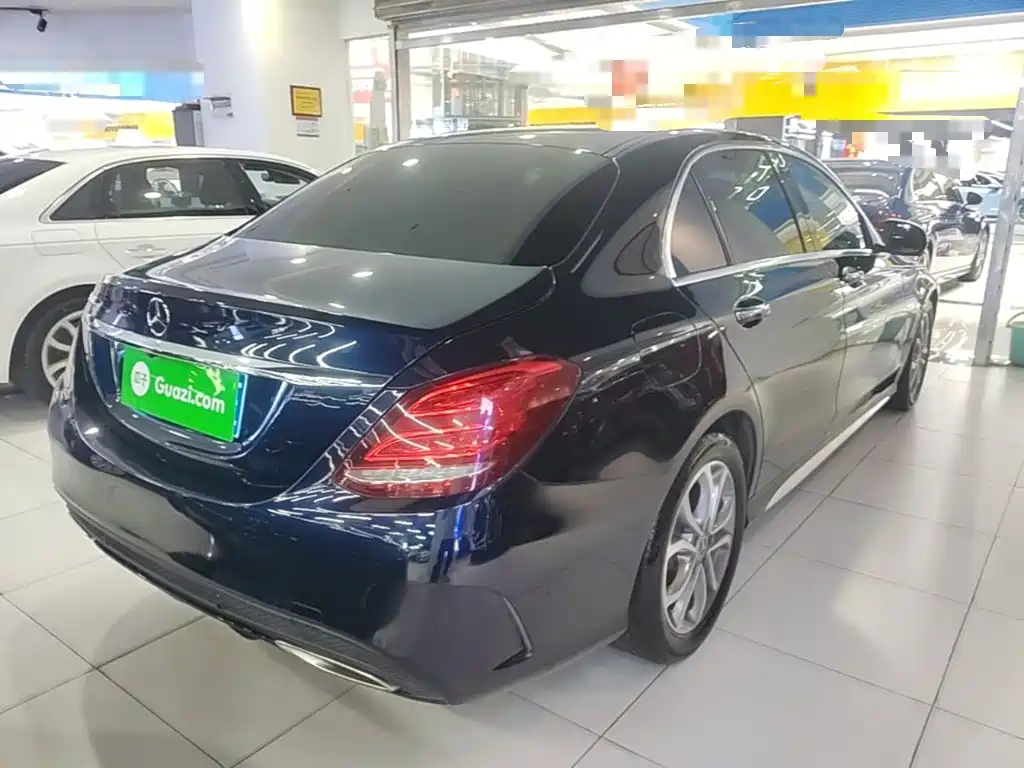 Mercedes-Benz C-Class — миниатюра 7