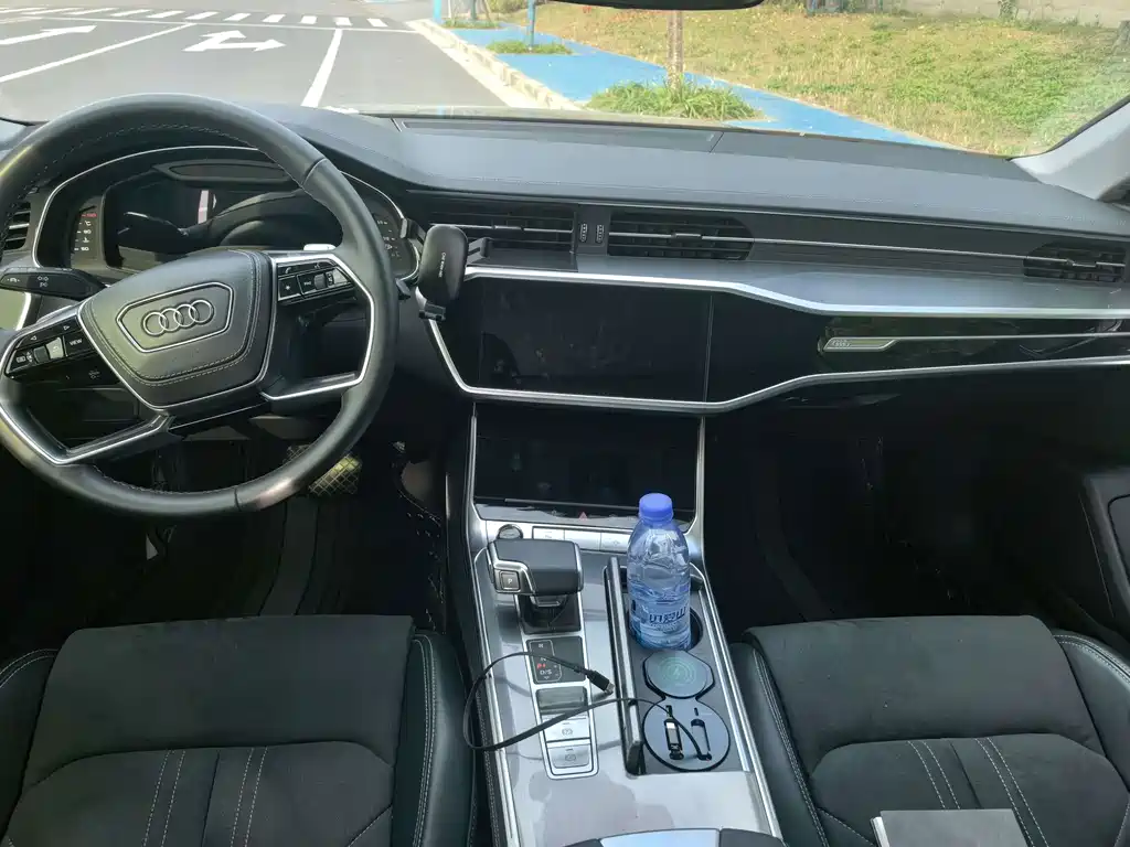 Audi A7L — миниатюра 7