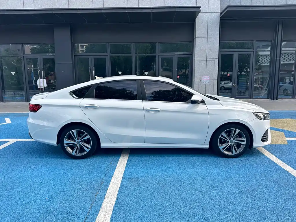 Geely Binrui — миниатюра 4