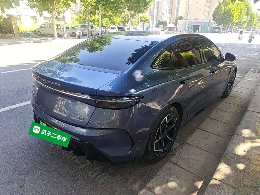 BYD Seal — миниатюра 5
