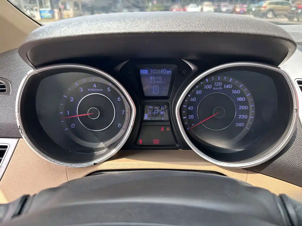 Hyundai Elantra Langdong — миниатюра 17