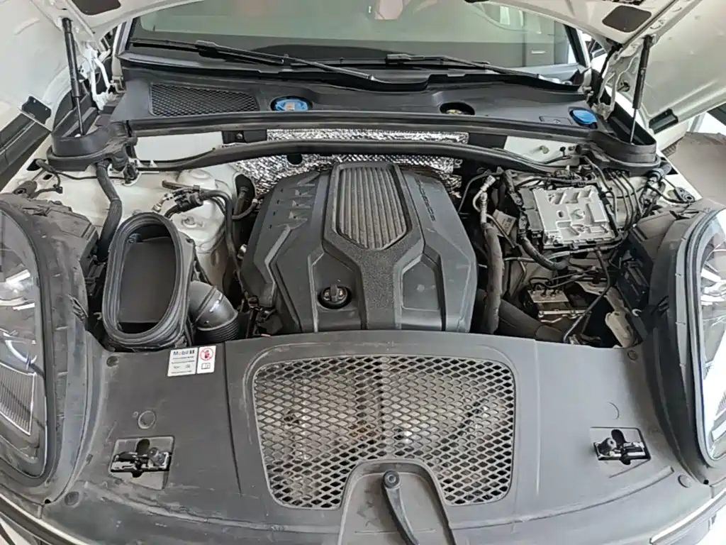 Porsche Macan — миниатюра 20