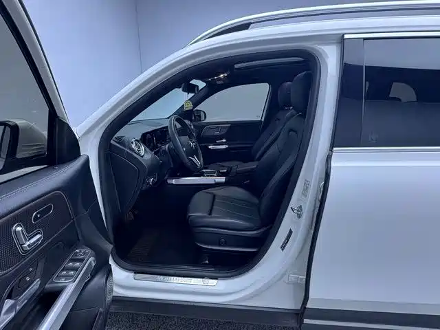Mercedes-Benz GLB — миниатюра 9